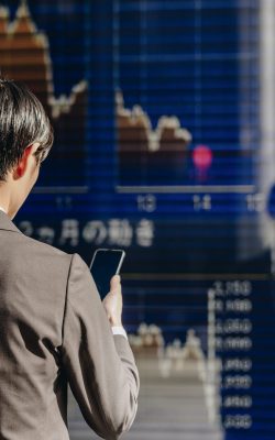 A,Man,Who,Checks,The,Nikkei,Stock,Average